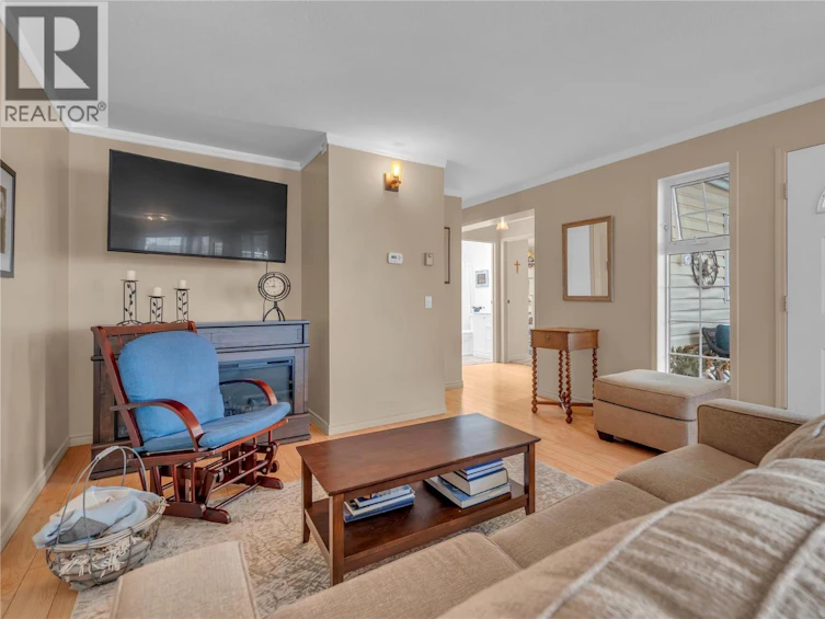 54-999 Burnaby Avenue, Penticton, BC, V2A 1G7 - 8