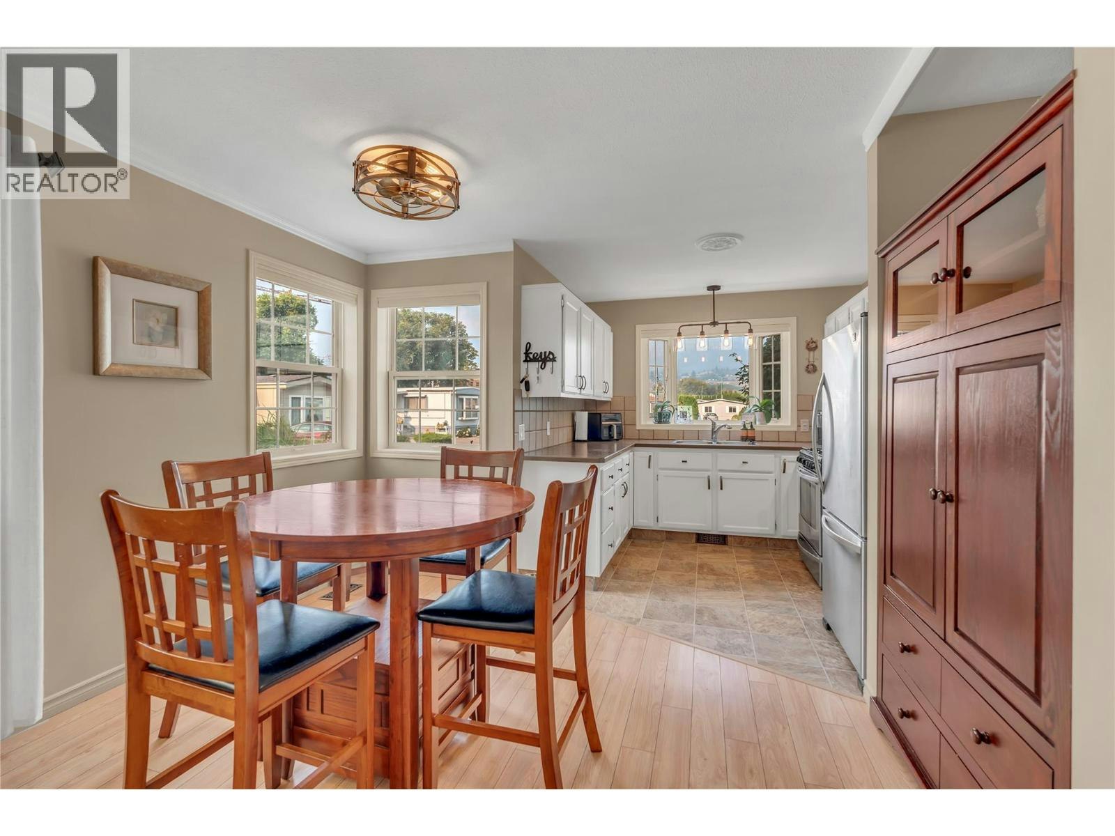 54-999 Burnaby Avenue, Penticton, BC, V2A 1G7 - 11
