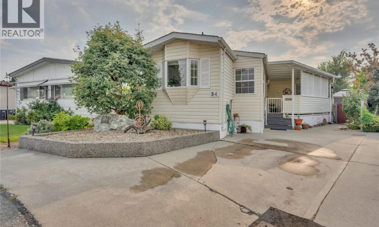 54-999 Burnaby Avenue