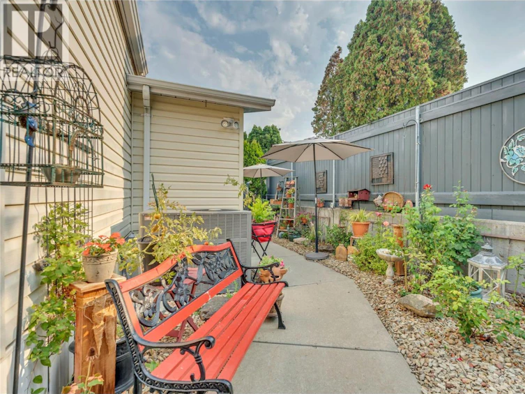 54-999 Burnaby Avenue, Penticton, BC, V2A 1G7 - 18