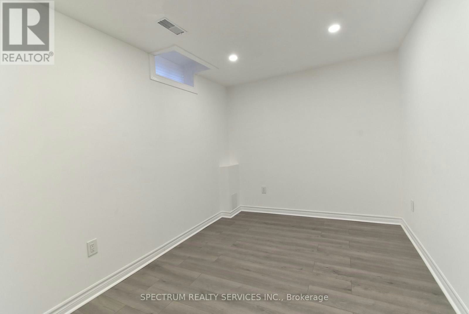 BSMT-22 Lanterna Crescent, Vaughan, ON, L4H 1B8 - 9