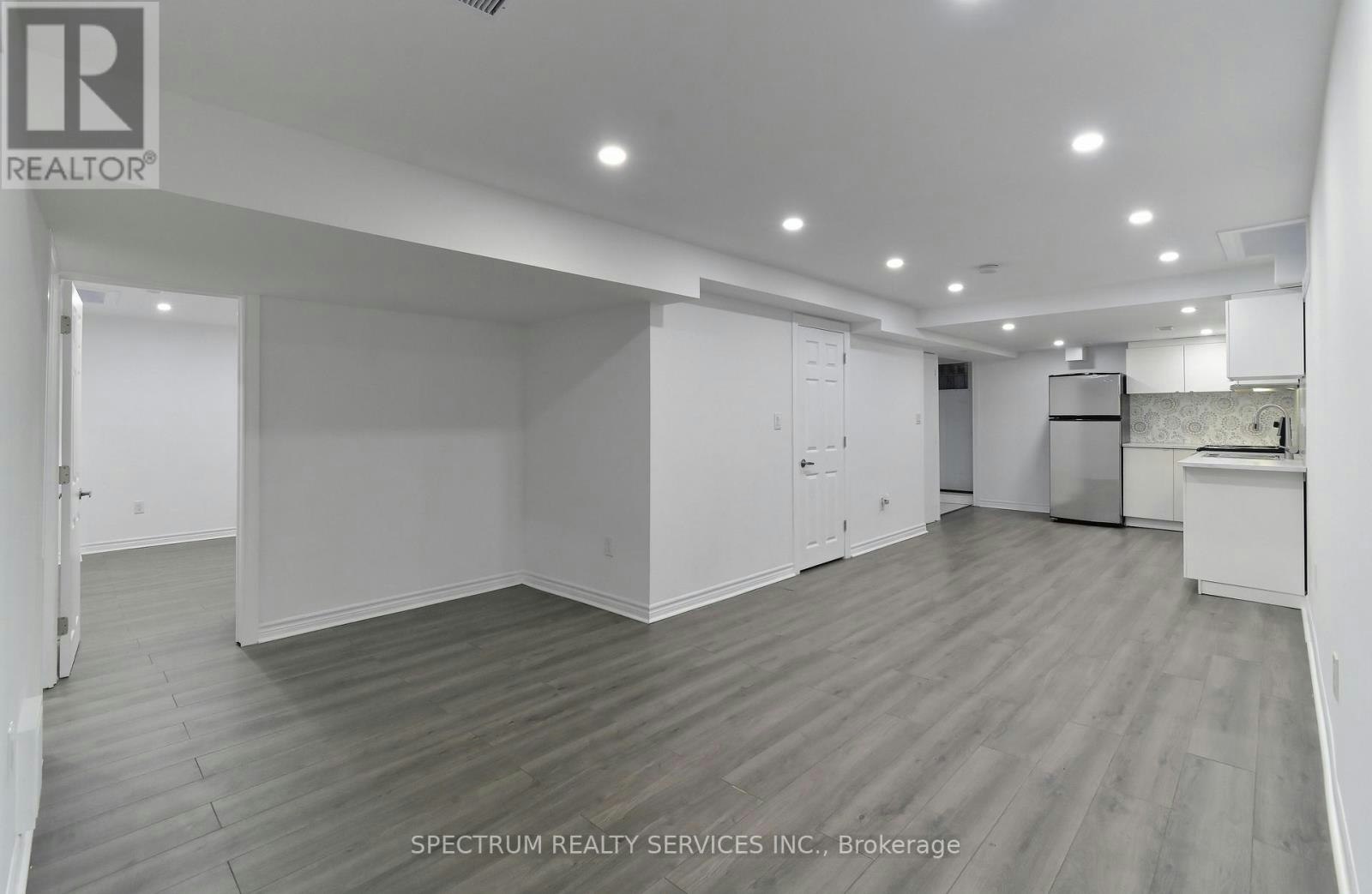 BSMT-22 Lanterna Crescent, Vaughan, ON, L4H 1B8 - 4