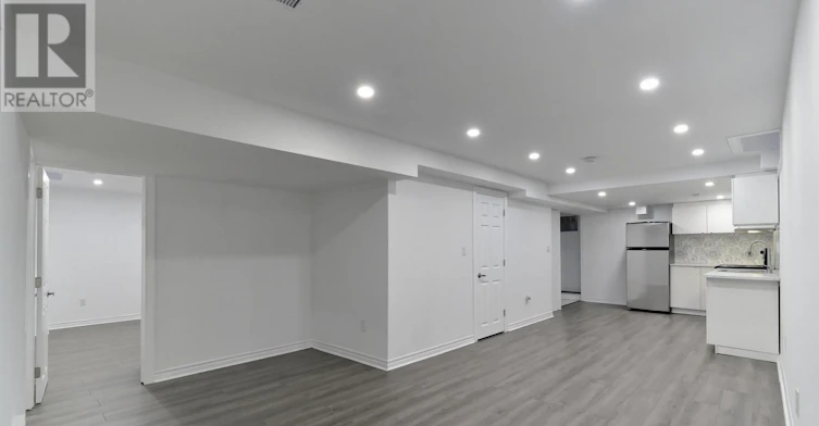 BSMT-22 Lanterna Crescent, Vaughan, ON, L4H 1B8 - 4