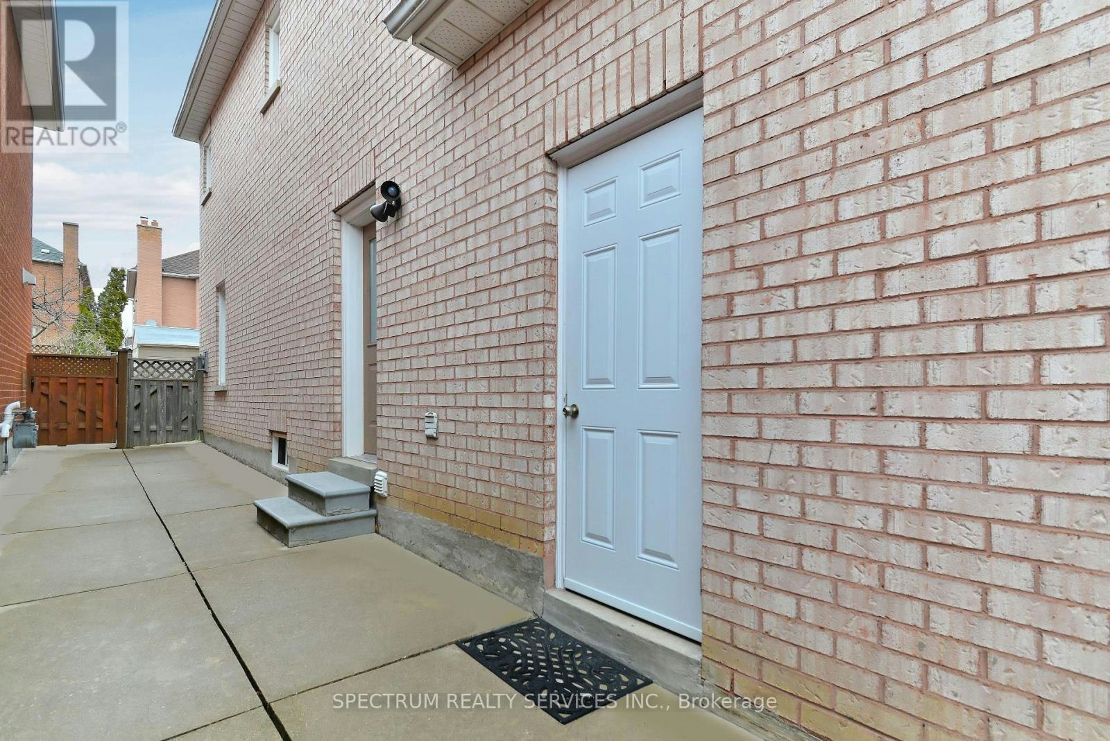 BSMT-22 Lanterna Crescent, Vaughan, ON, L4H 1B8 - 3