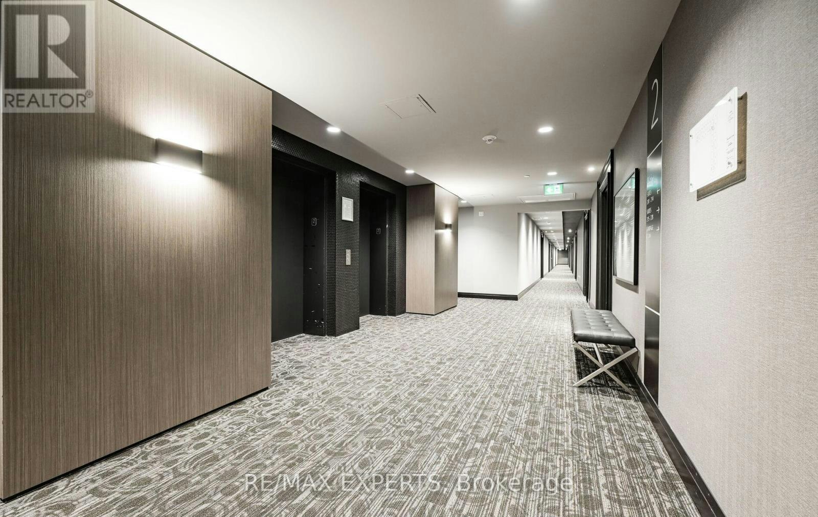 211-95 Dundas Street W, Oakville, ON, L6M 5N4 - 9