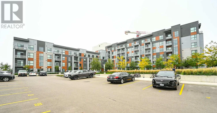211-95 Dundas Street W, Oakville, ON, L6M 5N4 - 2