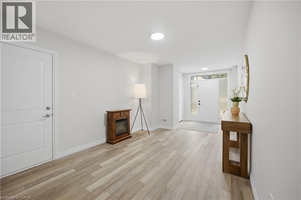 82-143 Elgin Street N, Cambridge, ON, N1R 0E1 - 3