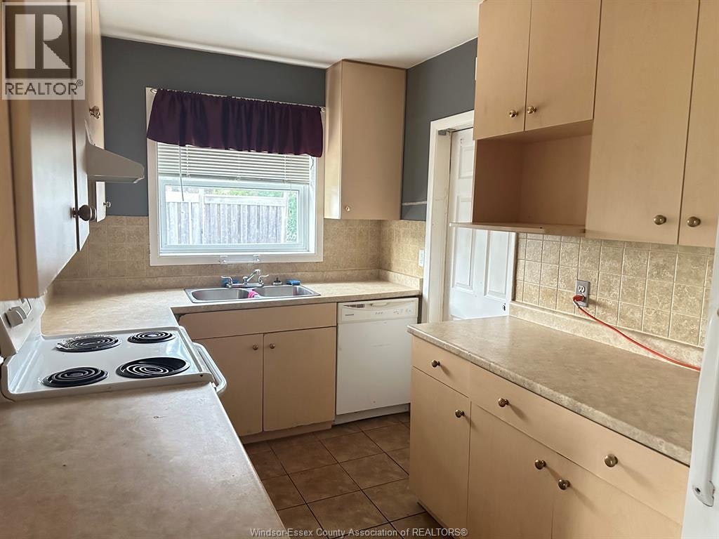 4360 Howard Avenue, Windsor, ON, N9G 1P4 - 7