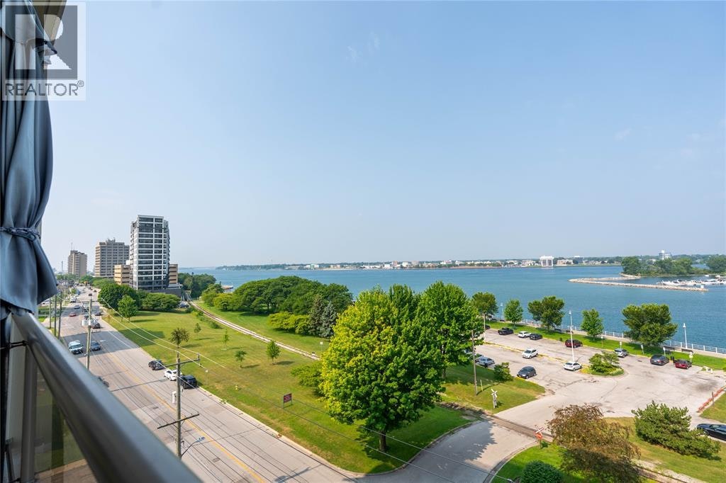 705-350 Front Street, Sarnia, ON, N7T 0A1 - 2