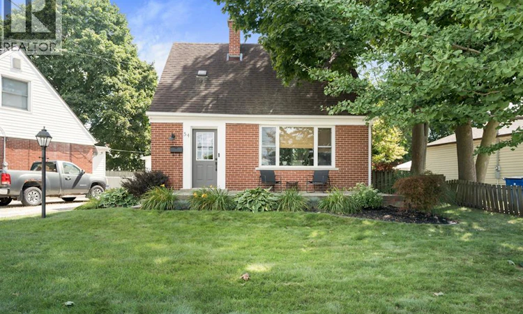 54 Sunnyside Avenue