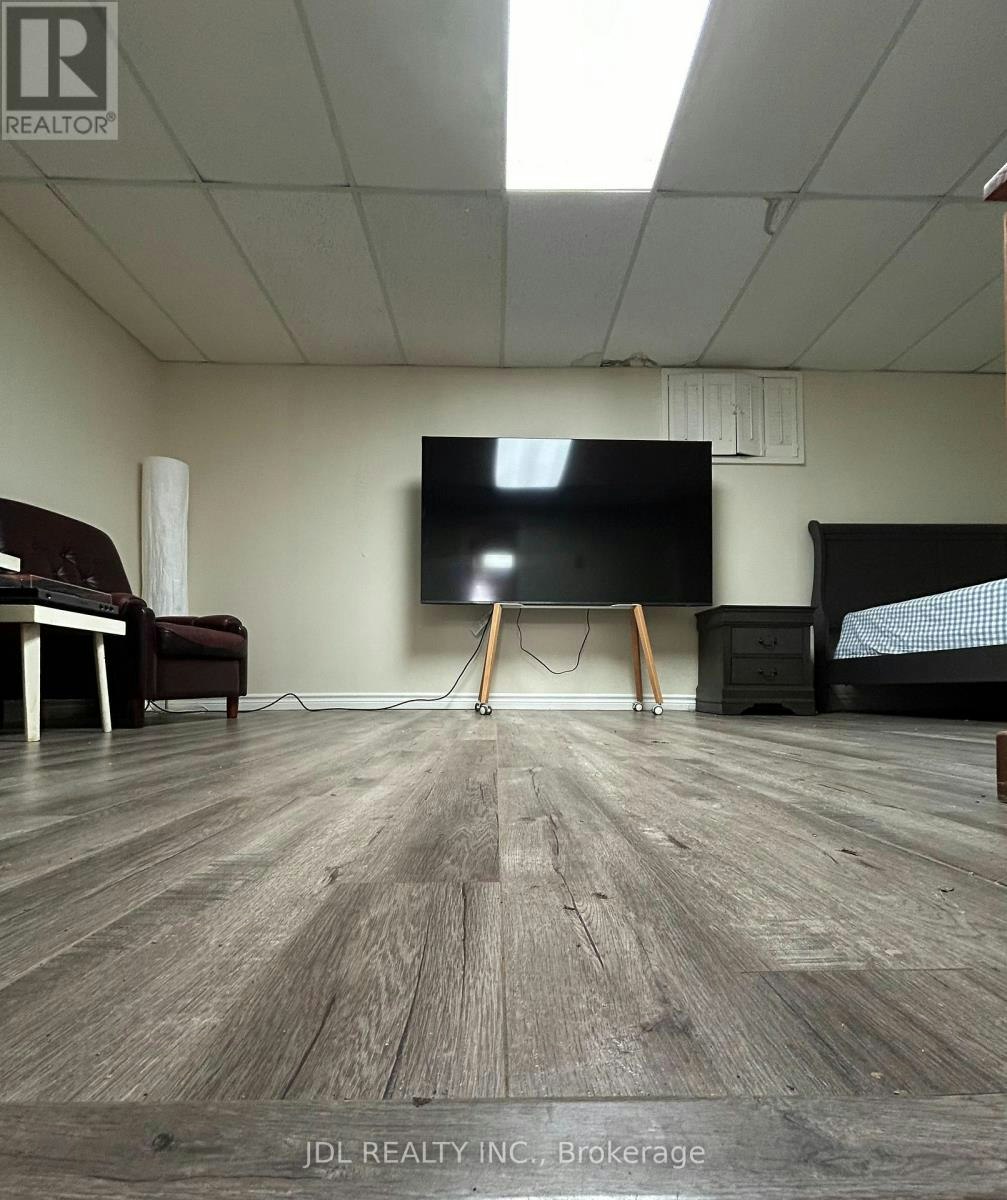 MASTER Bedroom Aa Bsmt 3 Butterfield Dr Drive, Toronto, ON, M3A 2L9 - 5