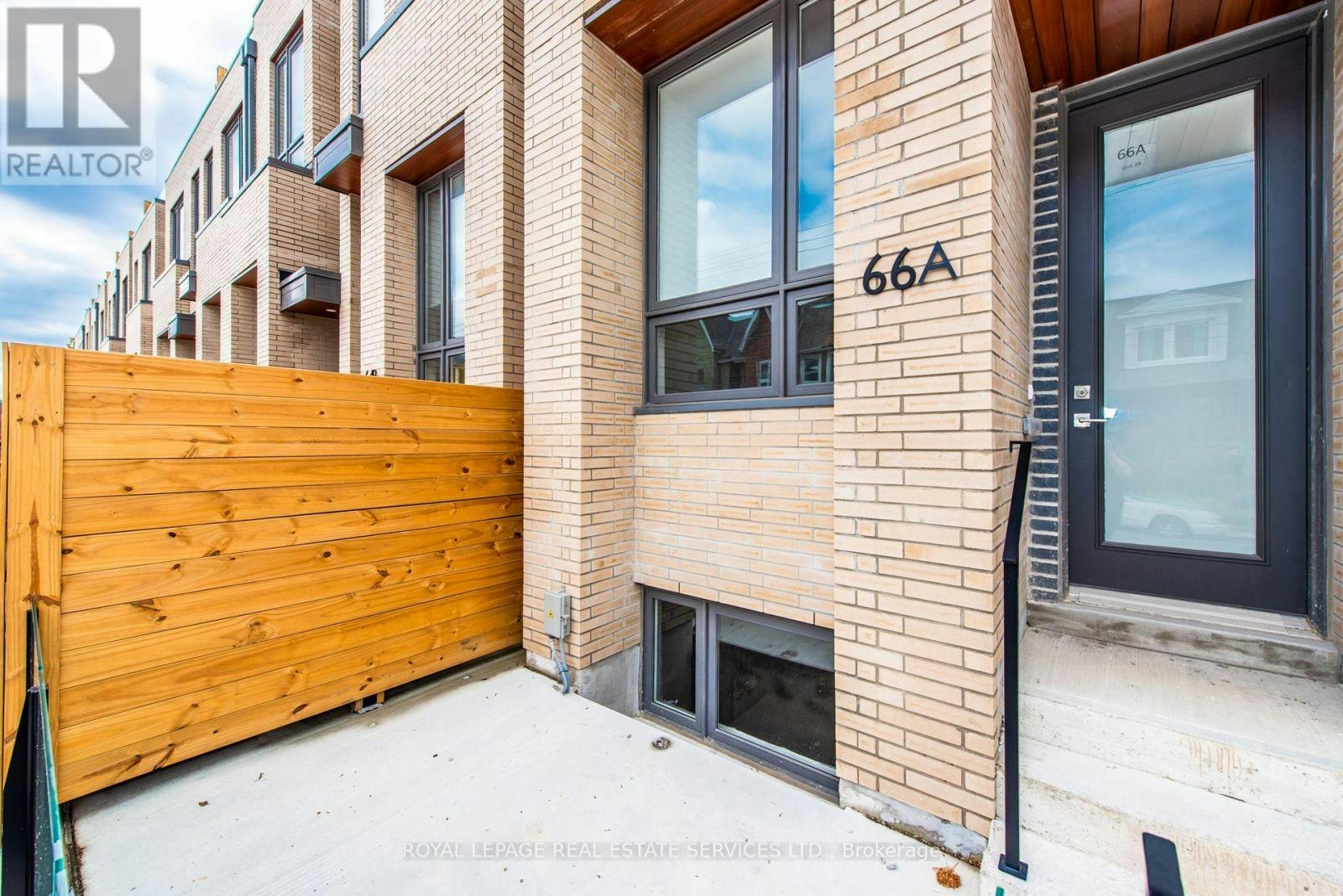 66A Perth Avenue, Toronto, ON, M6R 0A8 - 3