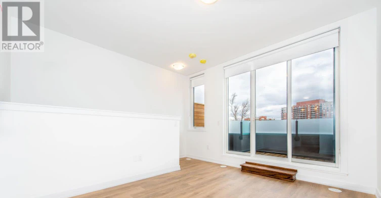 66A Perth Avenue, Toronto, ON, M6R 0A8 - 7