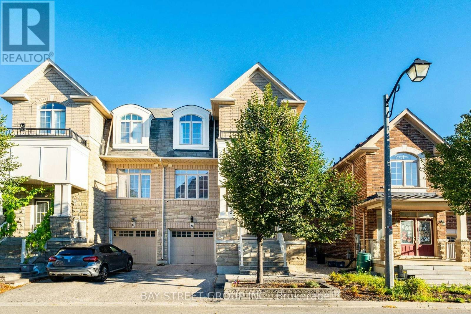 8 Zeng Cheng Drive, Markham, ON, L6C 0T7