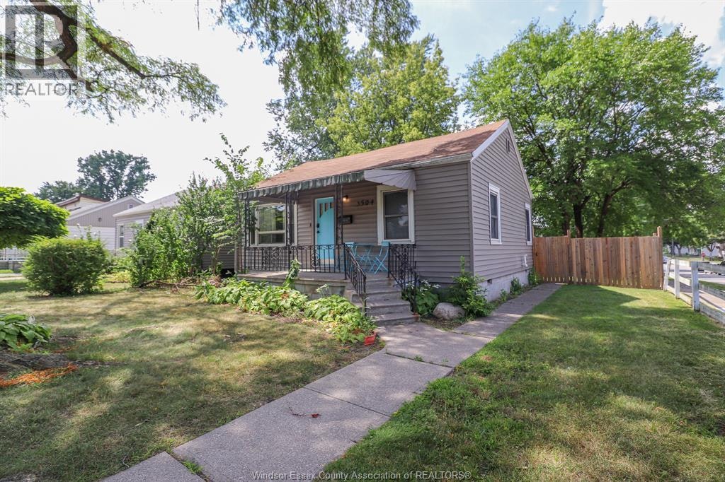 3504 Barrymore, Windsor, ON, N9C 1V3