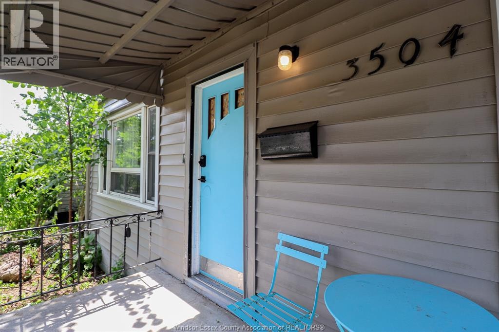 3504 Barrymore, Windsor, ON, N9C 1V3 - 3