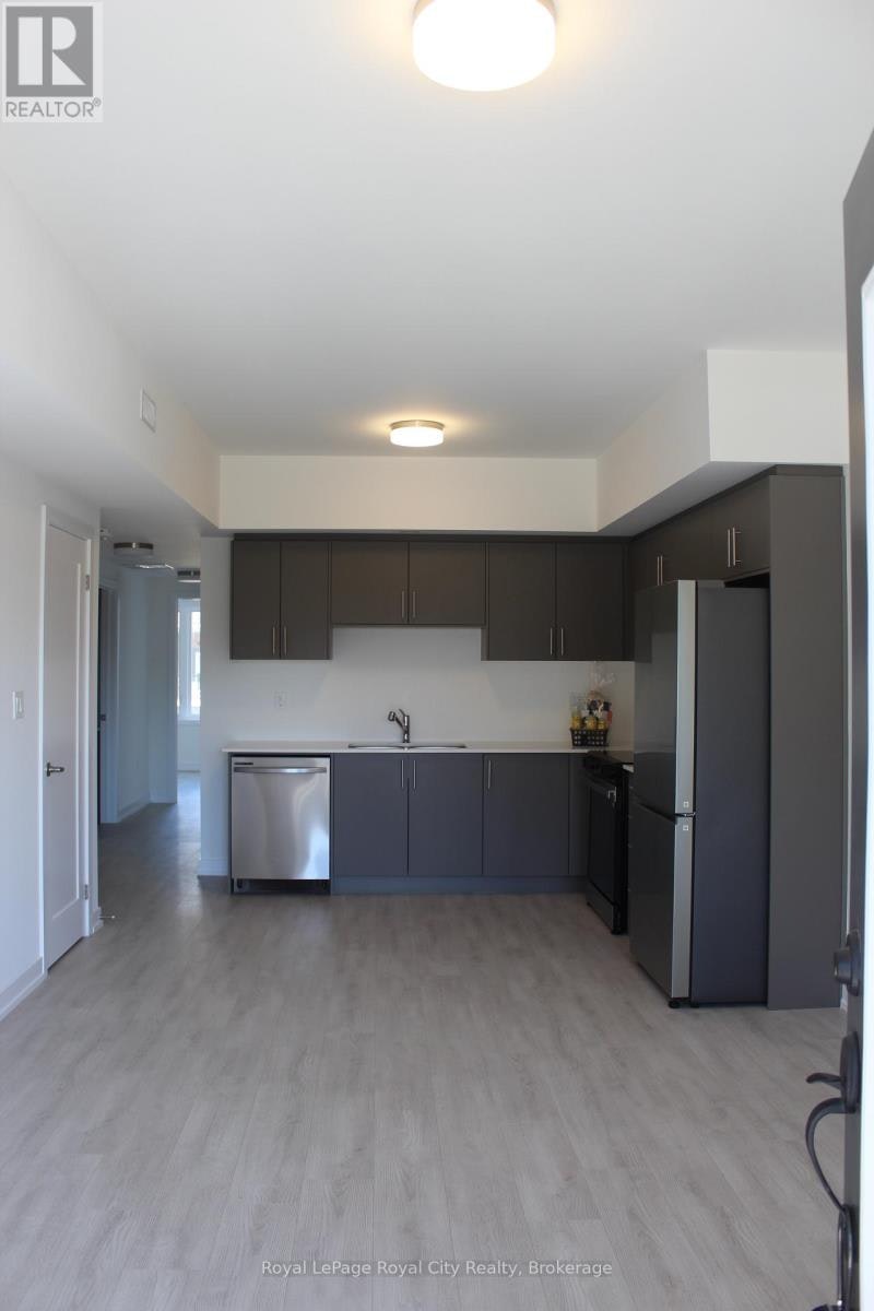 64-42 Lowes Road W, Guelph, ON, N1G 0H6 - 3