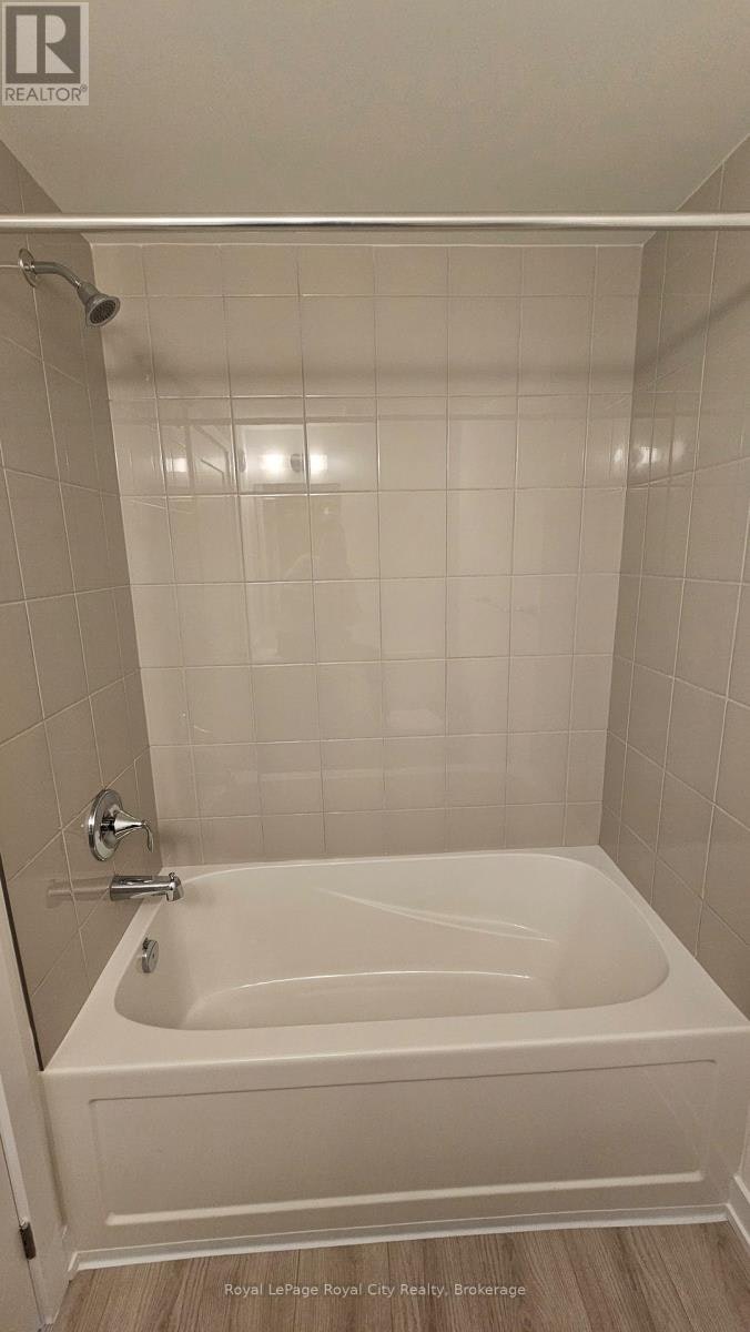 64-42 Lowes Road W, Guelph, ON, N1G 0H6 - 9