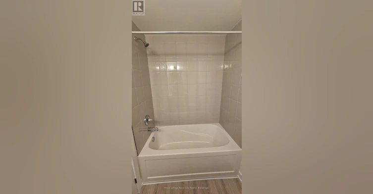 64-42 Lowes Road W, Guelph, ON, N1G 0H6 - 9