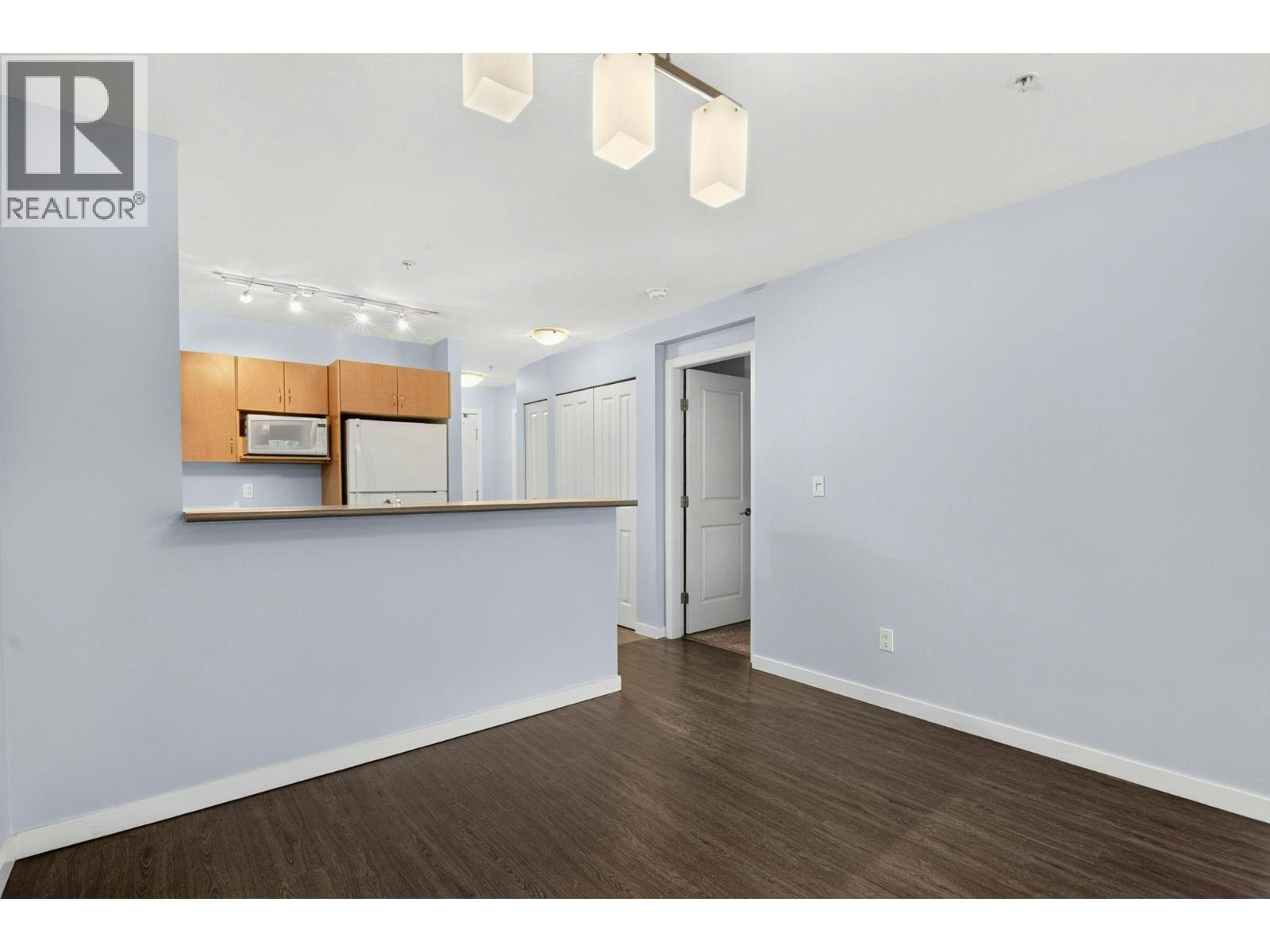 206-555 Yates Road, Kelowna, BC, V1V 2V2 - 8