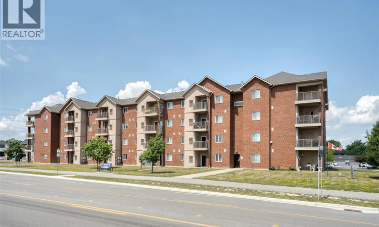 411-2650 Sandwich West Parkway