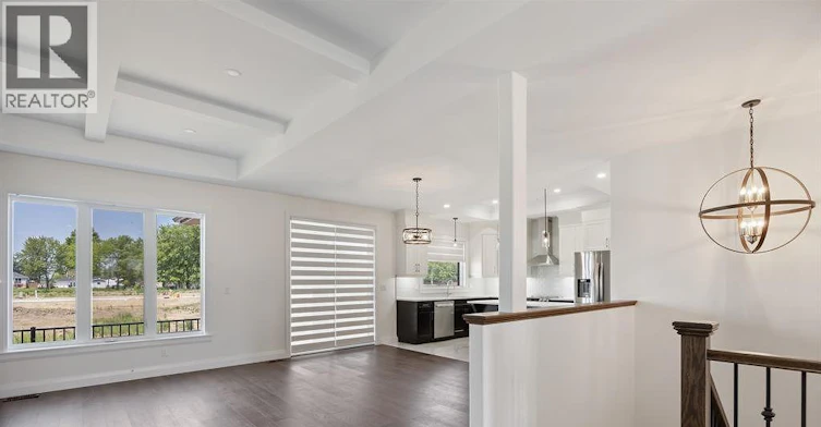 510 Veneto Street, Lakeshore, ON, N0R 1A0 - 2
