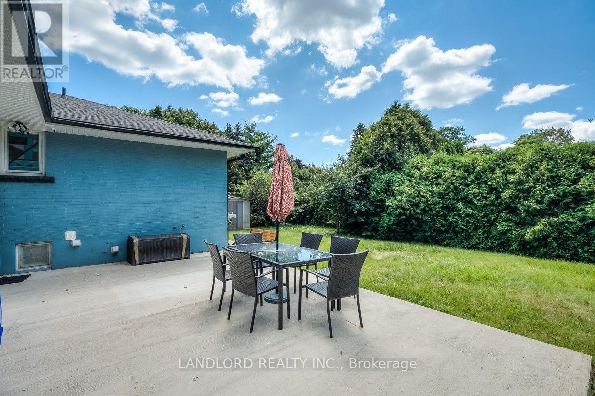 MAIN-257 Wales Crescent, Oakville, ON, L6L 3X8 - 22