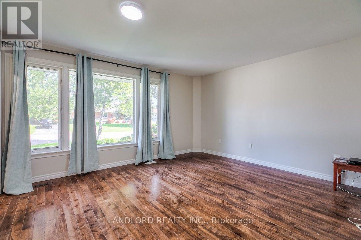 MAIN-257 Wales Crescent, Oakville, ON, L6L 3X8 - 13
