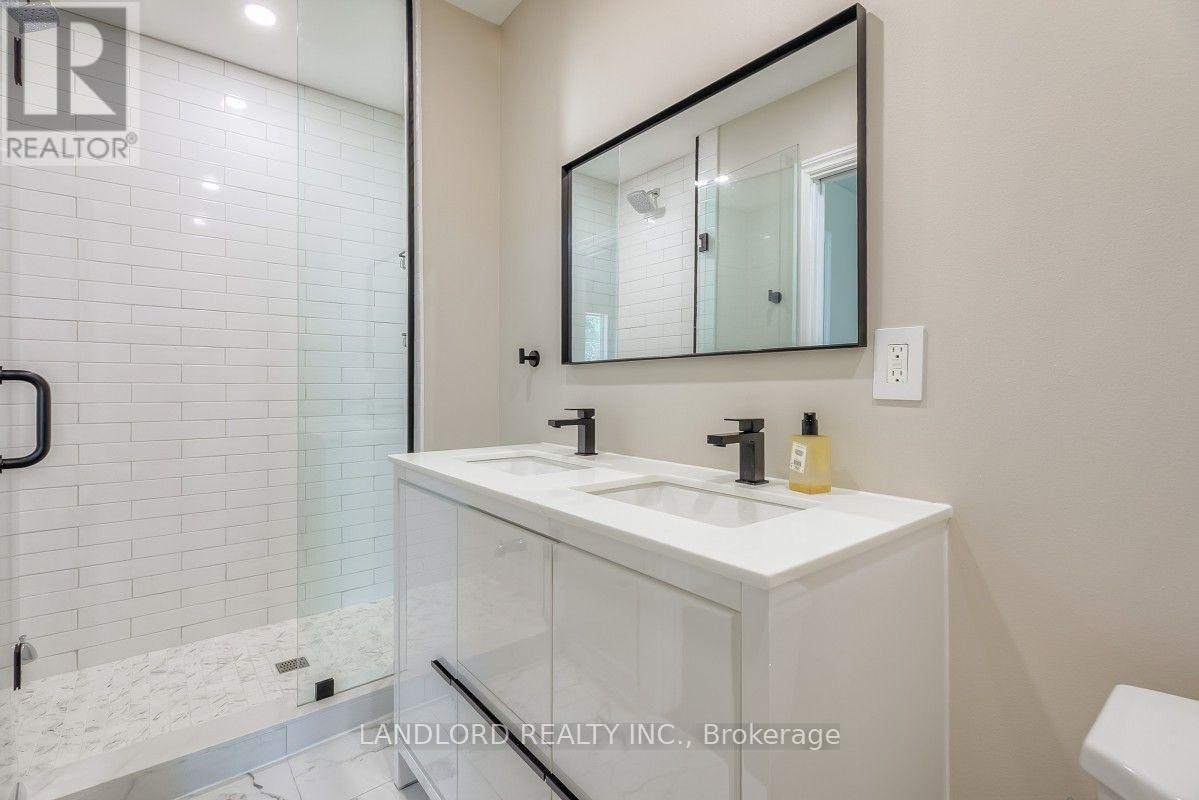 MAIN-257 Wales Crescent, Oakville, ON, L6L 3X8 - 15