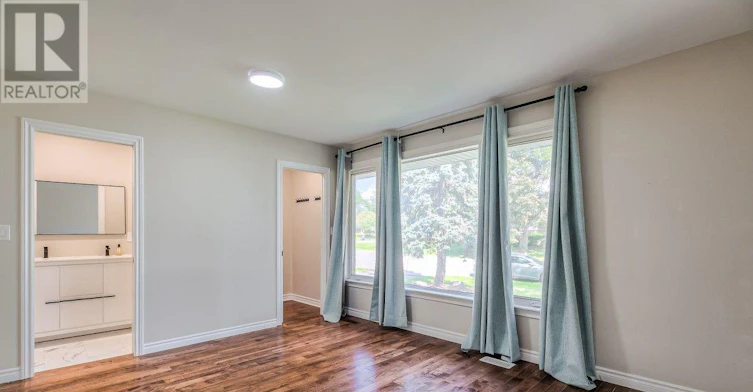 MAIN-257 Wales Crescent, Oakville, ON, L6L 3X8 - 14