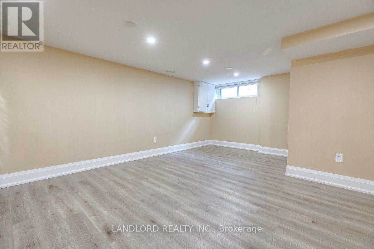 LOWER-257 Wales Crescent, Oakville, ON, L6L 3X8 - 6