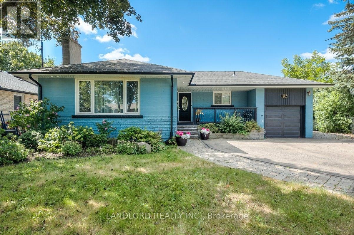 LOWER-257 Wales Crescent, Oakville, ON, L6L 3X8 - 3