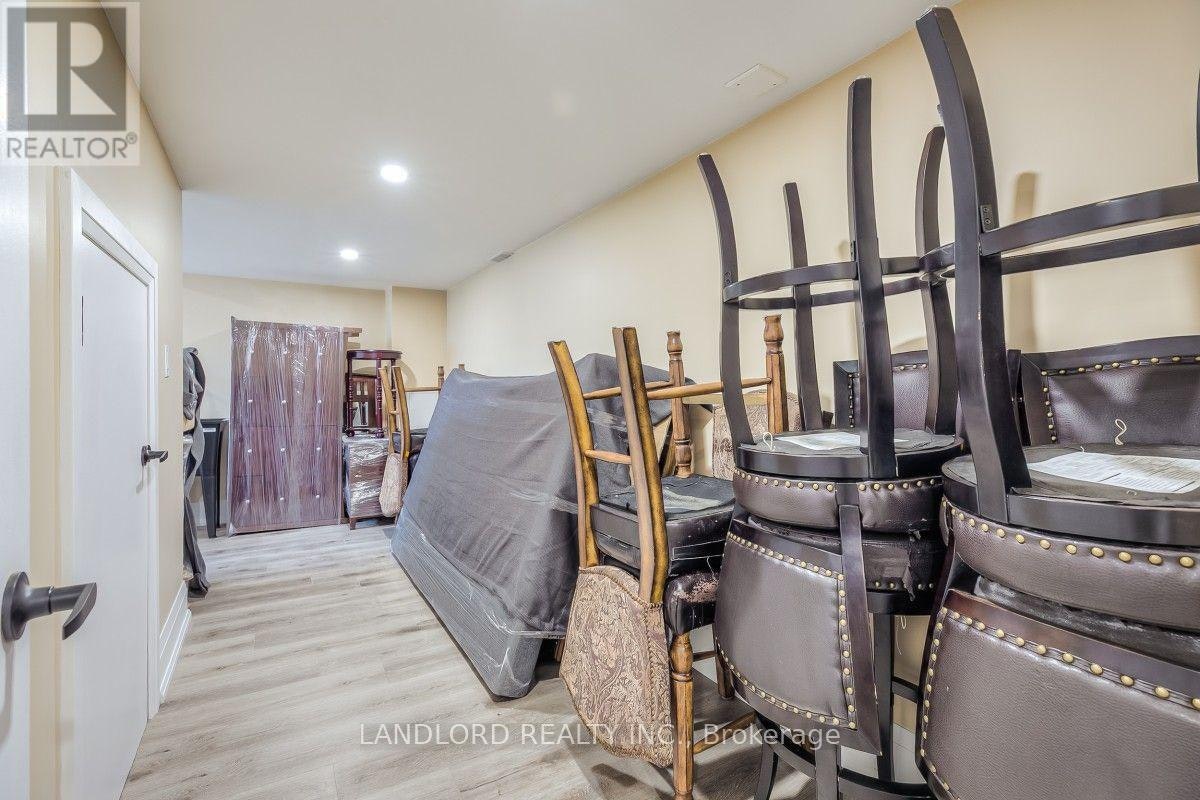 LOWER-257 Wales Crescent, Oakville, ON, L6L 3X8 - 15