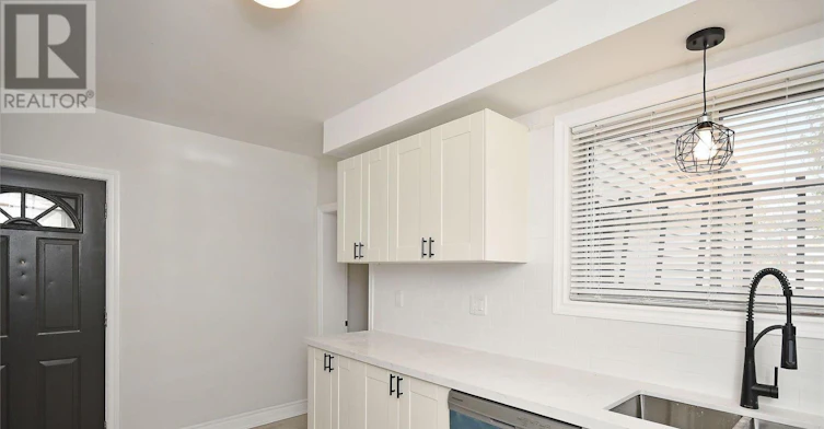 MAIN-47 Emerald Avenue N, Hamilton, ON, L8L 5K2 - 3