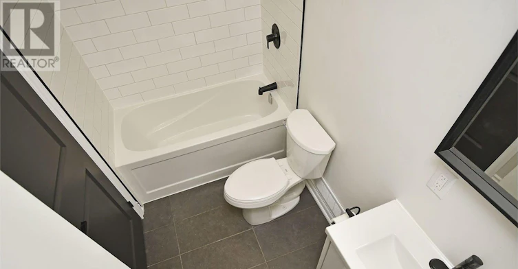 MAIN-47 Emerald Avenue N, Hamilton, ON, L8L 5K2 - 11