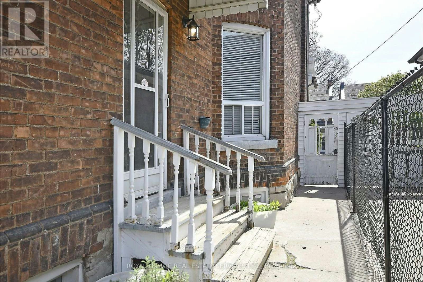 MAIN-47 Emerald Avenue N, Hamilton, ON, L8L 5K2 - 2
