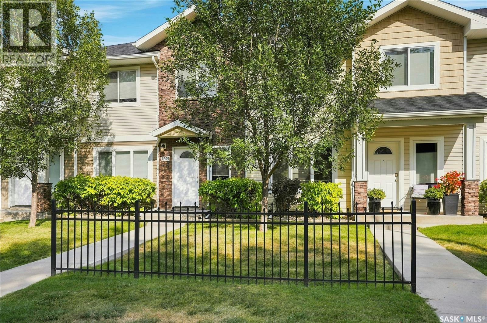 1205 Grey Street, Regina, SK, S4T 1G7