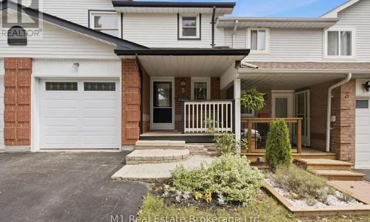5 Grandridge Crescent