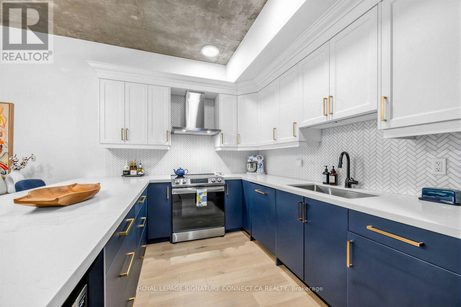PH806-66 Portland Street, Toronto, ON, M5V 2M6 - 3