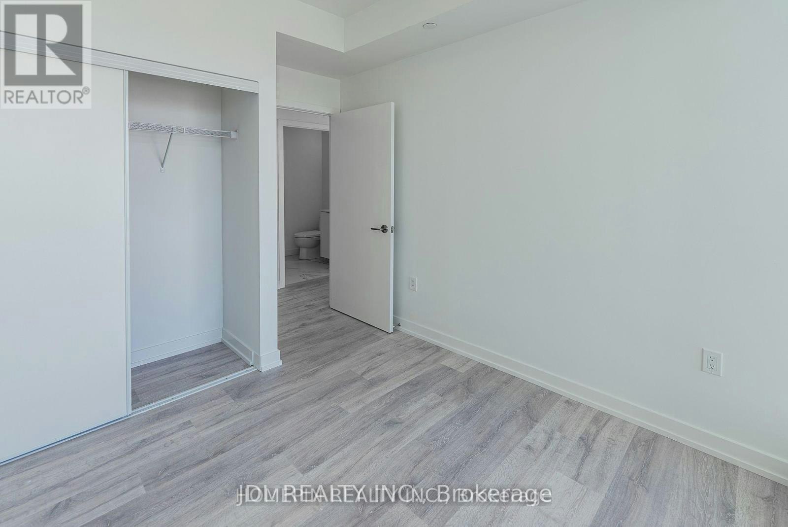 S1709-8 Olympic Garden Drive, Toronto, ON, M2M 0B9 - 9