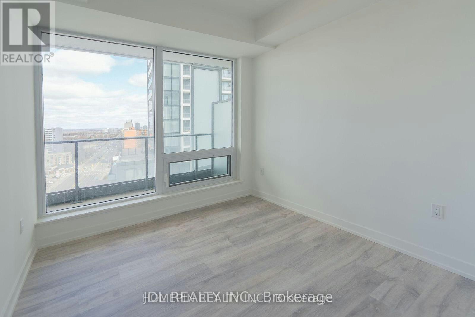 S1709-8 Olympic Garden Drive, Toronto, ON, M2M 0B9 - 8