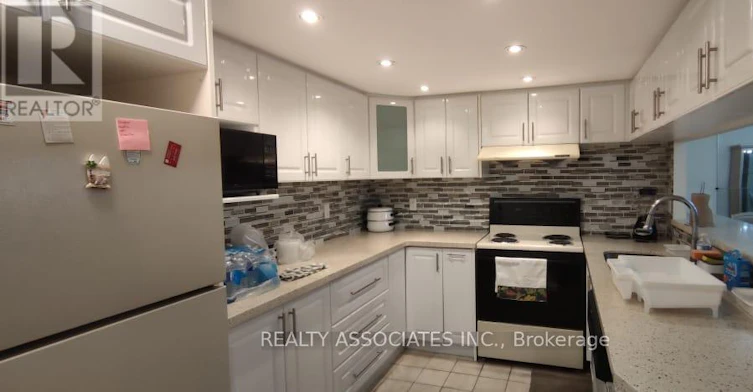 1903-330 Alton Towers Circle, Toronto, ON, M1V 5H3 - 3