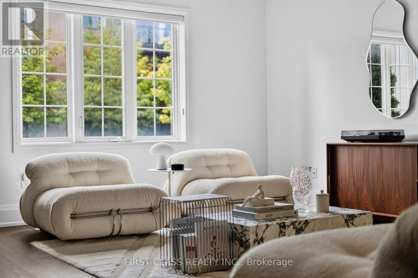 8 Mildred Temple Way, Markham, ON, L3R 5R8