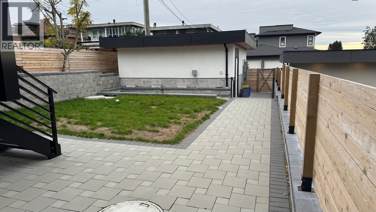 Lower Floor-463 W 14th Street, North Vancouver, BC, V7M 2Y1