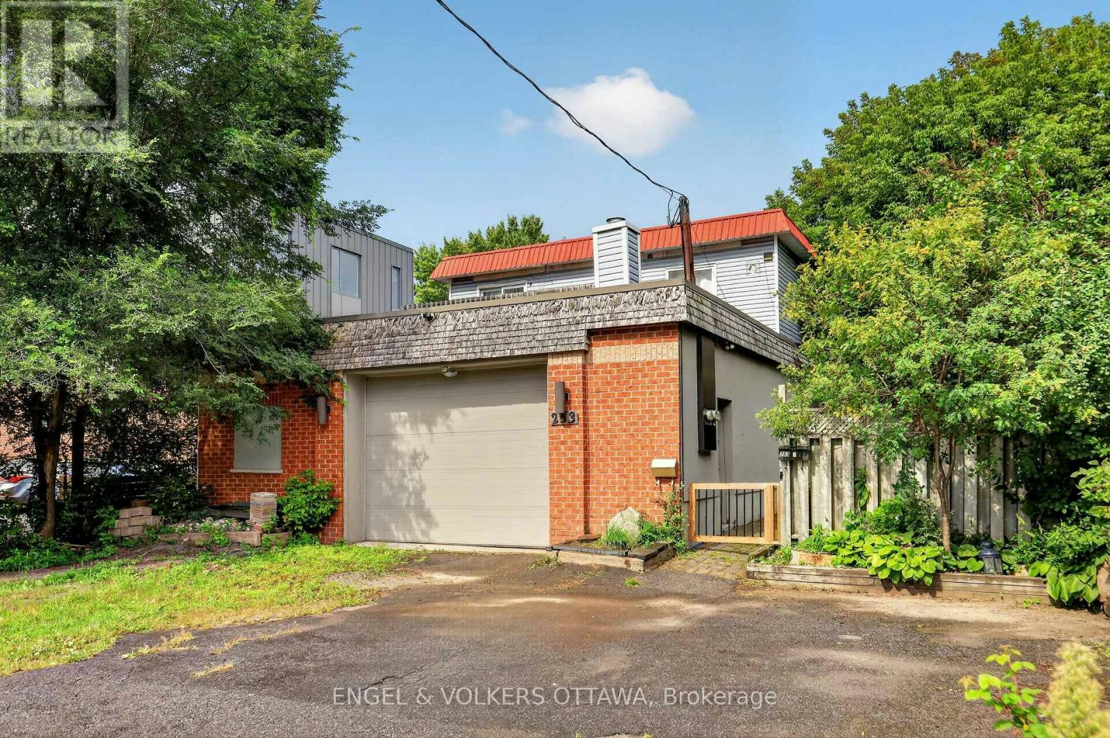 253 Frechette Street, Ottawa, ON, K1L 7T3