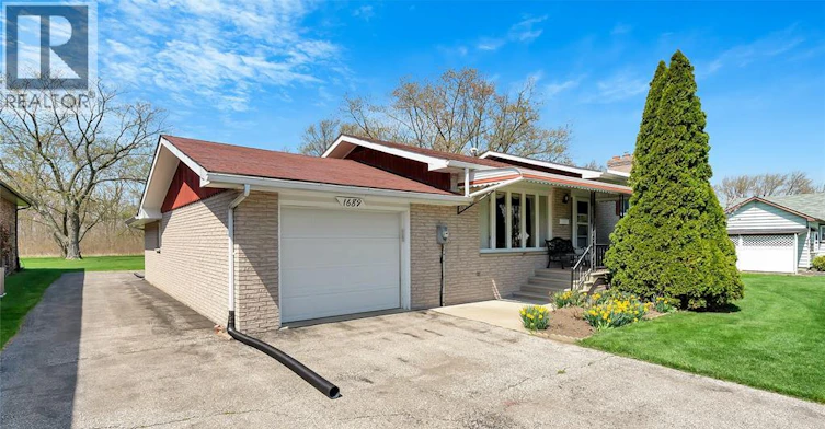 1689 Shawnee, Tecumseh, ON, N8N 1S4 - 2