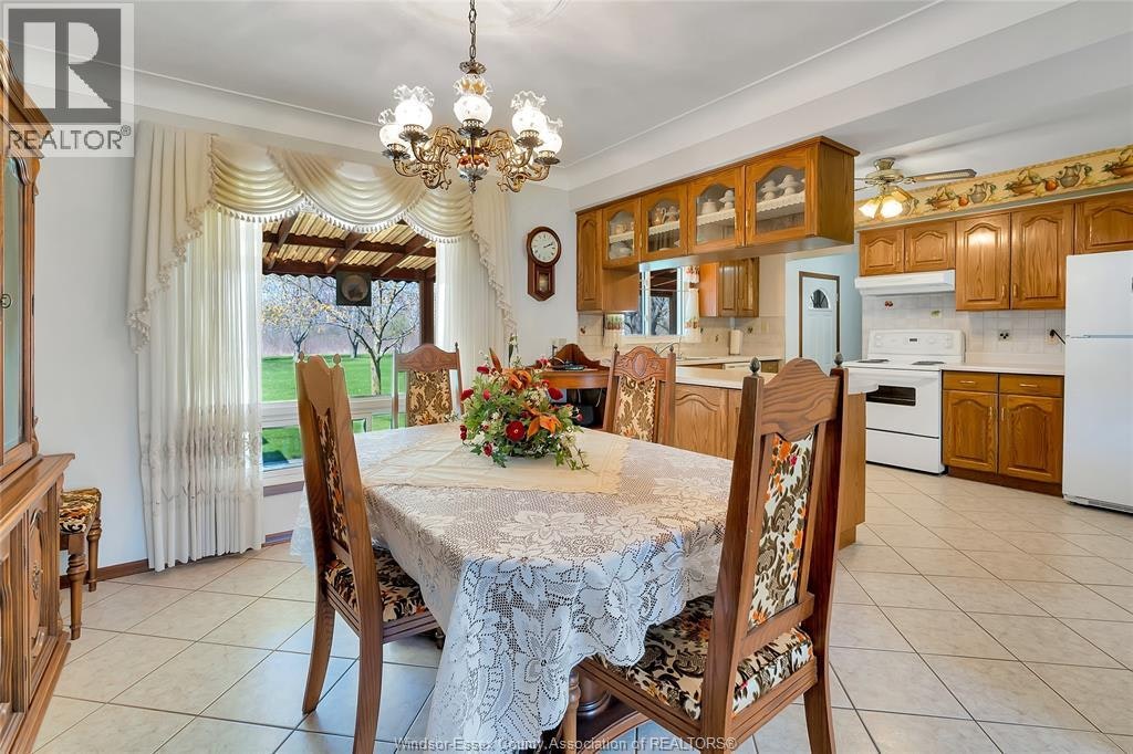 1689 Shawnee, Tecumseh, ON, N8N 1S4 - 10