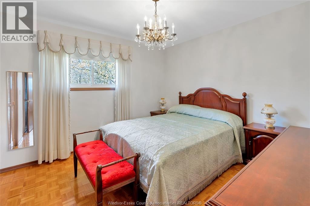 1689 Shawnee, Tecumseh, ON, N8N 1S4 - 15