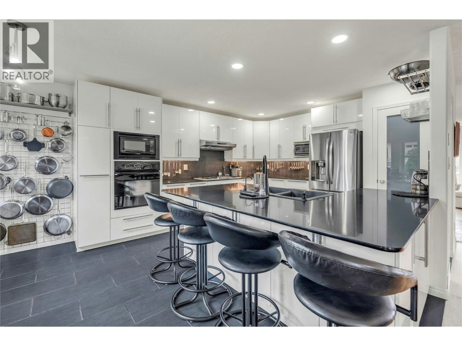 444 Ridge Place, Summerland, BC, V2A 8N7