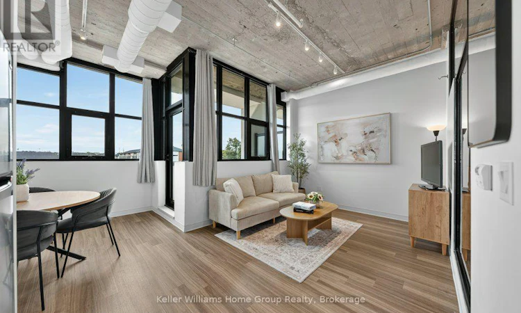 304-120 Huron Street
